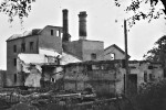 Пивоваренный завод, позднее завод соков и безалкогольных напитков. Здание разрушено в войну