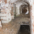 1.1 Основной коридор, вход в подвал.