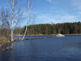 Берег озера у деревни Викингов
