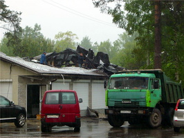 В ночь на 2 июня 2010 г. сгорел магазин "Гёль"