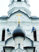 Ремонт православной церкви.