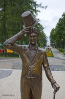 vicin-03: Памятник народному артисту СССР Георгию Вицину на центральной площадке при входе в зеленогорский парк