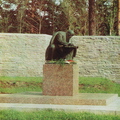 Памятник В.И. Ленину в Разливе. 1972 г. Скульптор В. Пинчук.