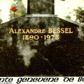 mg Bessel V V-jr grave