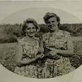 С сестрой Татьяной. Середина 1950-х годов