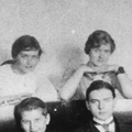 Мария и Зинаида Акимовы-Перетц 1910