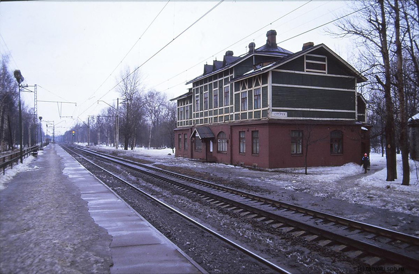 Станции и вокзалы на участке С.-Петербург-Финляндский – Зеленогорск: Озерки